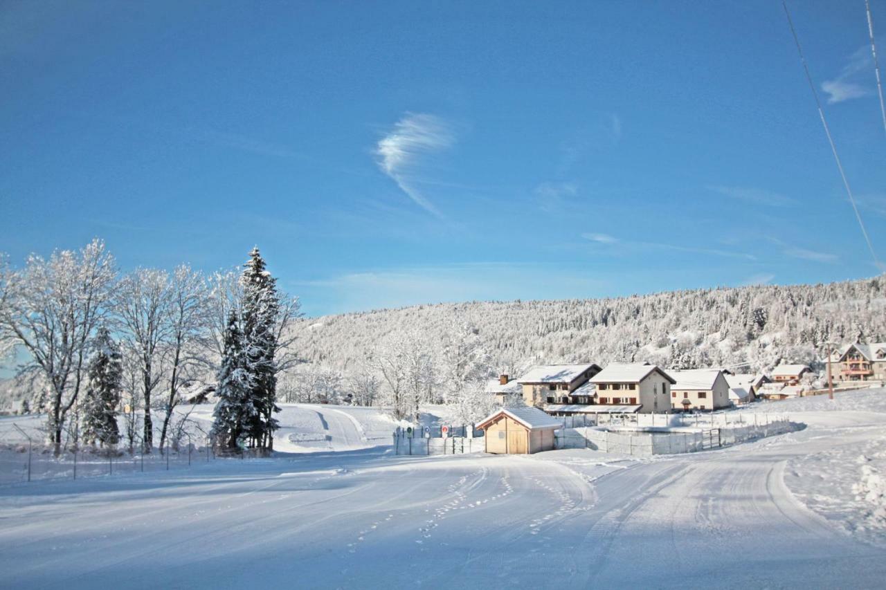 Village De Vacances Les Chevreuils Bellefontaine  Eksteriør bilde